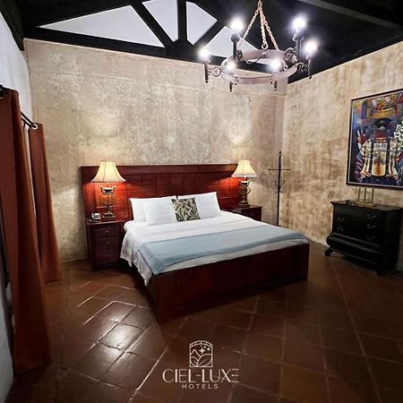 Ciel Luxe Hotels Antigua Guatemala Ngoại thất bức ảnh